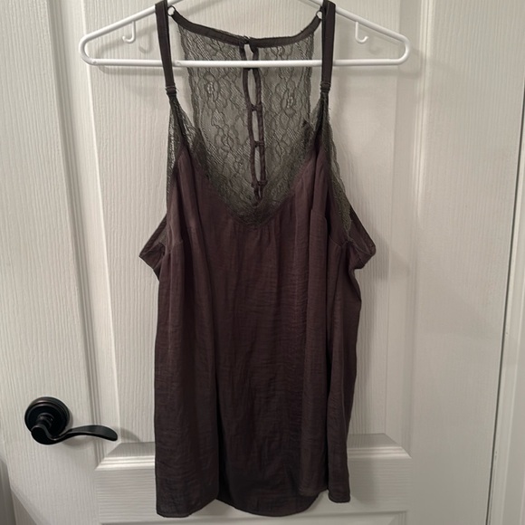 TORRID slip tank - Picture 1 of 3